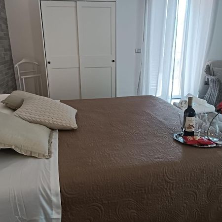 Casa Rosamari - Su Lago Di Posta Fibreno, Appartamento Con Camino Dış mekan fotoğraf