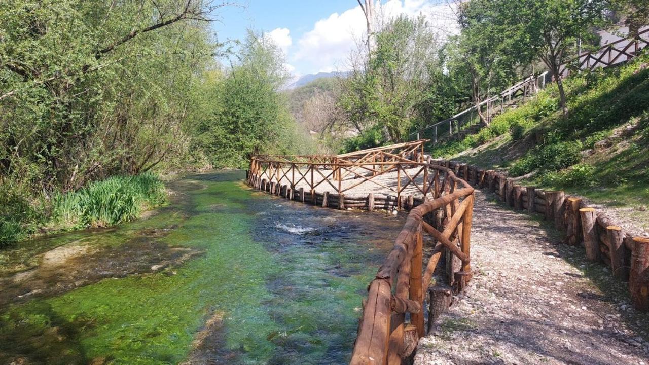 Casa Rosamari - Su Lago Di Posta Fibreno, Appartamento Con Camino Dış mekan fotoğraf