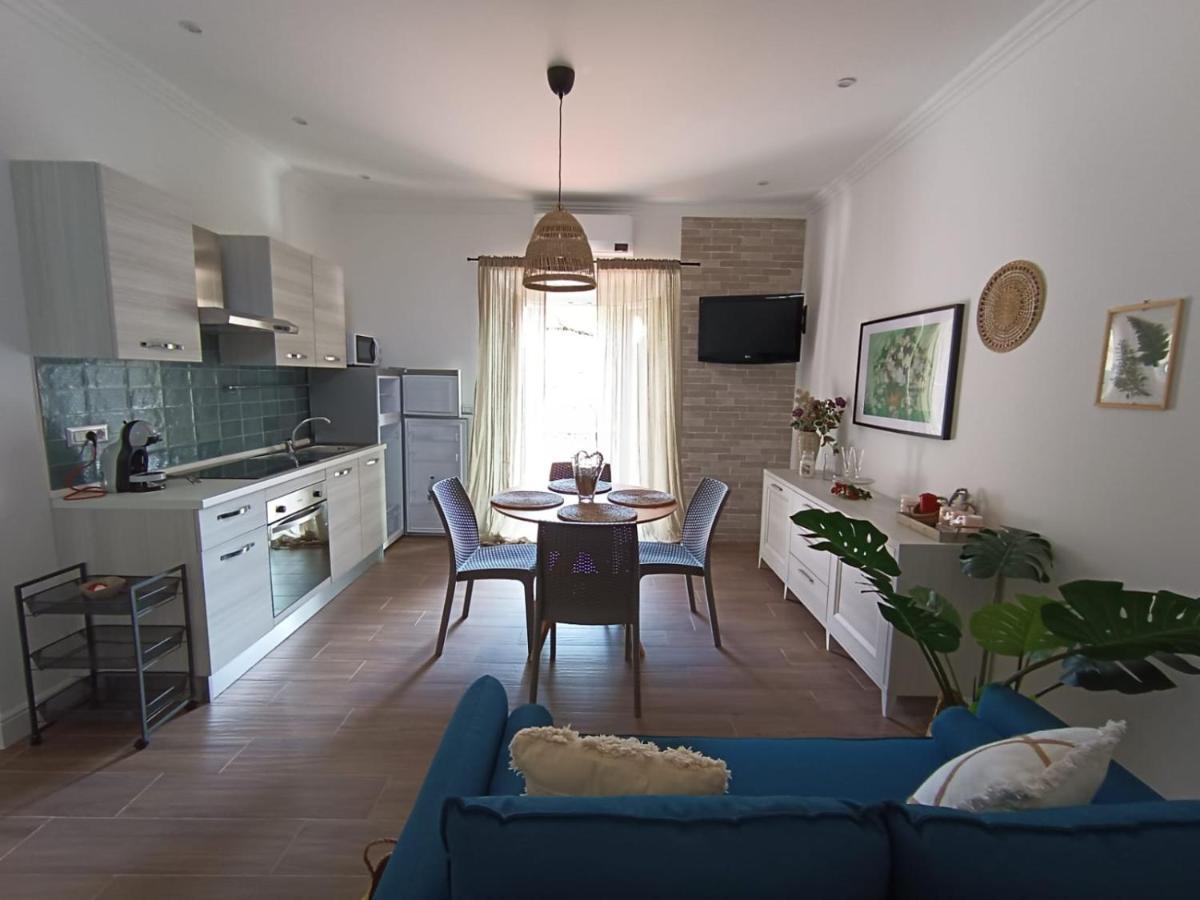 Casa Rosamari - Su Lago Di Posta Fibreno, Appartamento Con Camino Dış mekan fotoğraf